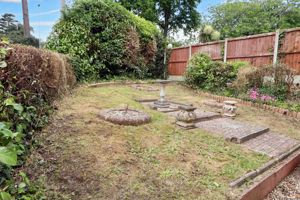 UPPER PARK ROAD- click for photo gallery